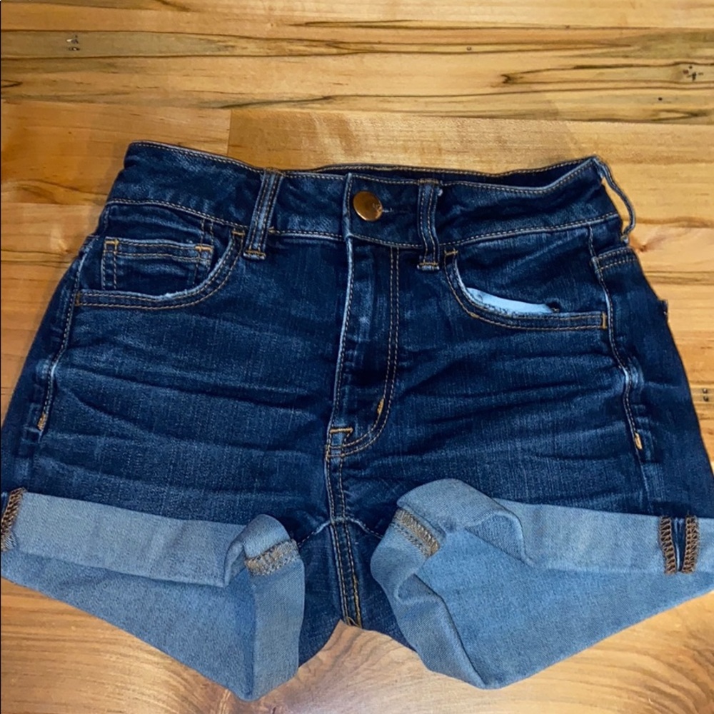 american eagle shorts!